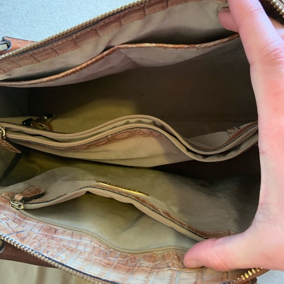 Brahmin Tri-color Toasted Almond large Crocodile Embossed Tote - Picture 3 of 6